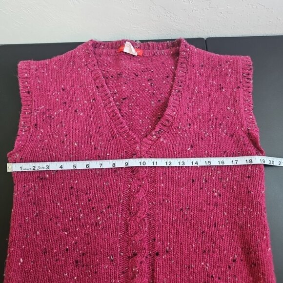 Vtg Halston Women's Sweater Vest 100% Wool Preppy Pink Sz M Petite Barbie Y2K - Picture 5 of 6